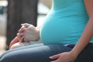 Lees meer over het artikel Het TENS apparaat verlicht pijn tijdens bevalling